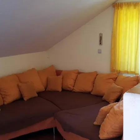 Appartement Haus Branol *